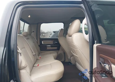 2014 Ram 1500 Laramie из США, поврежденный, VIN 1C6RR7NT3ES283117